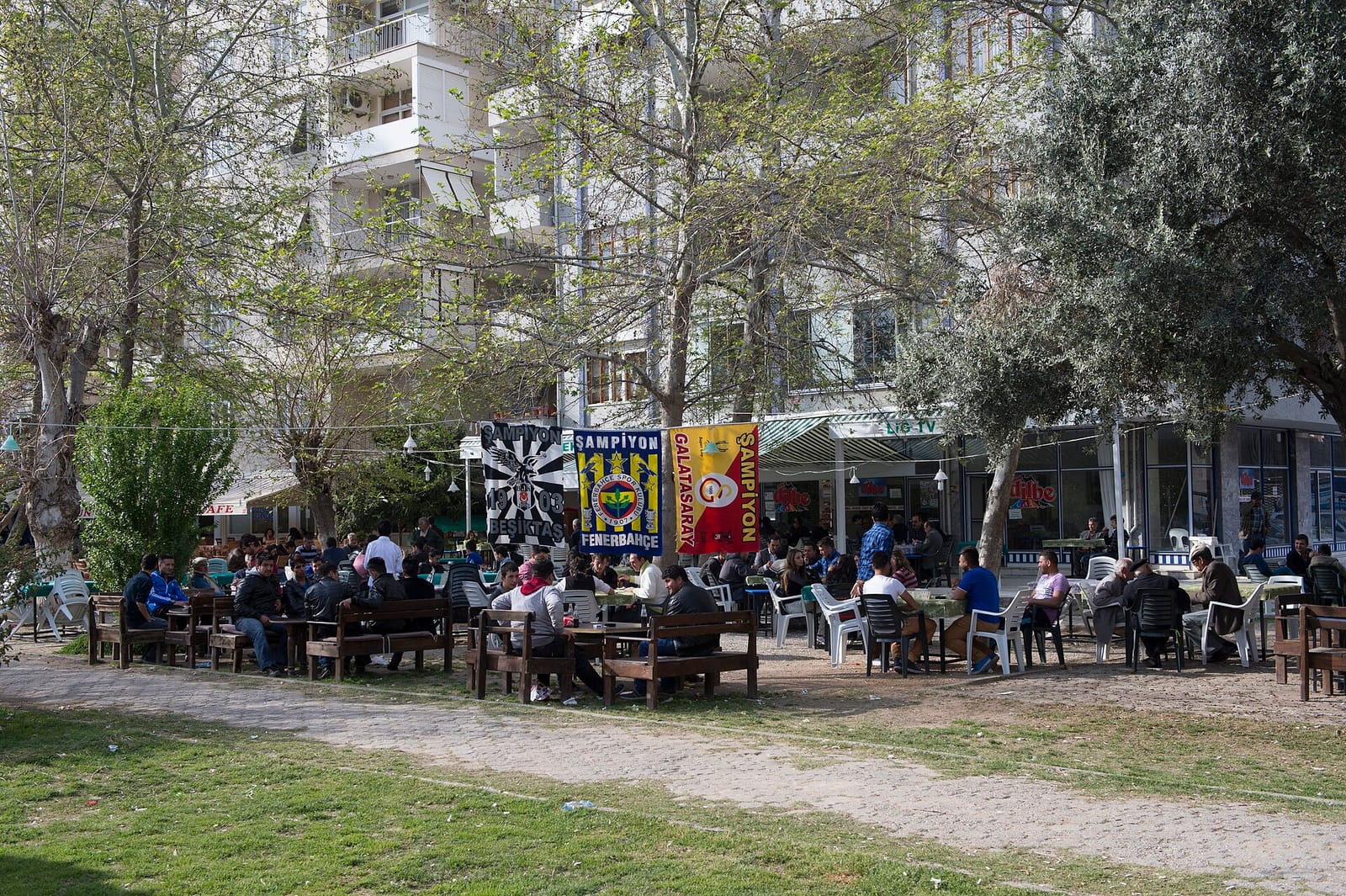 Cafe Bell