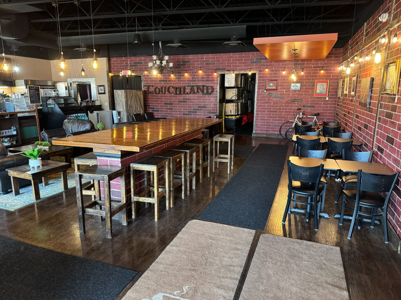 Couchland Coffee House
