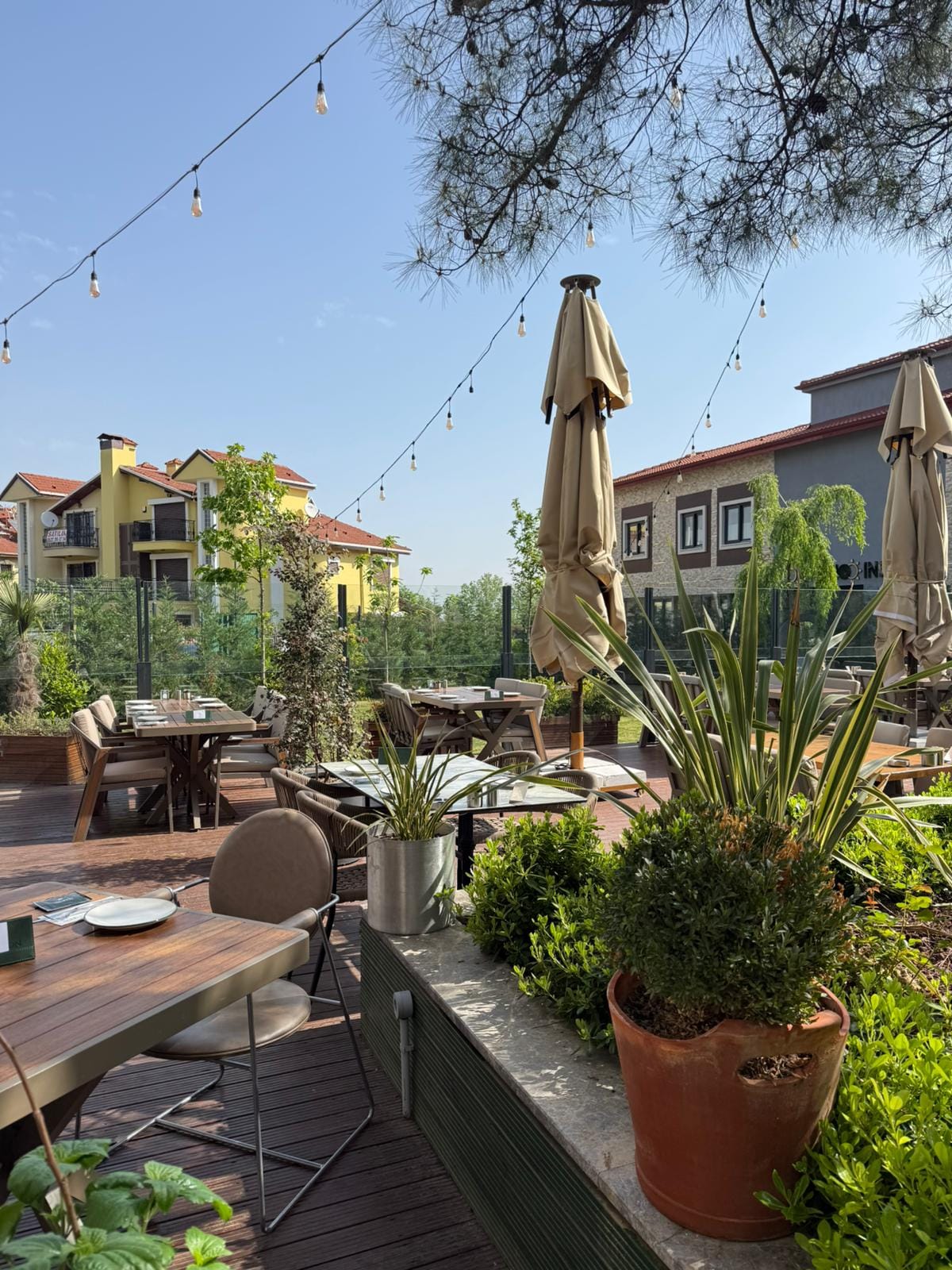 Varol Veranda