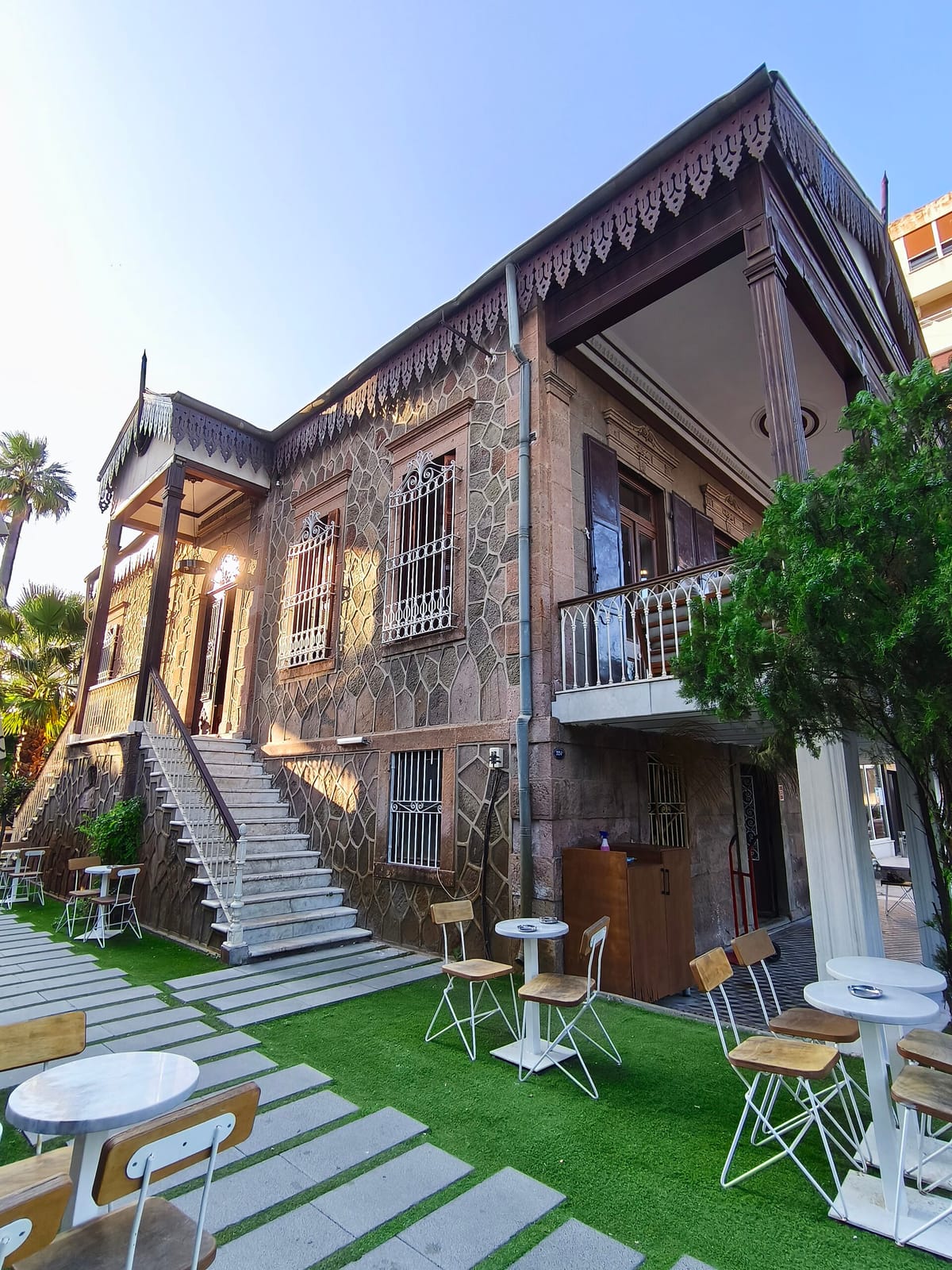 Hyra's Coffee & Bakery photo 4