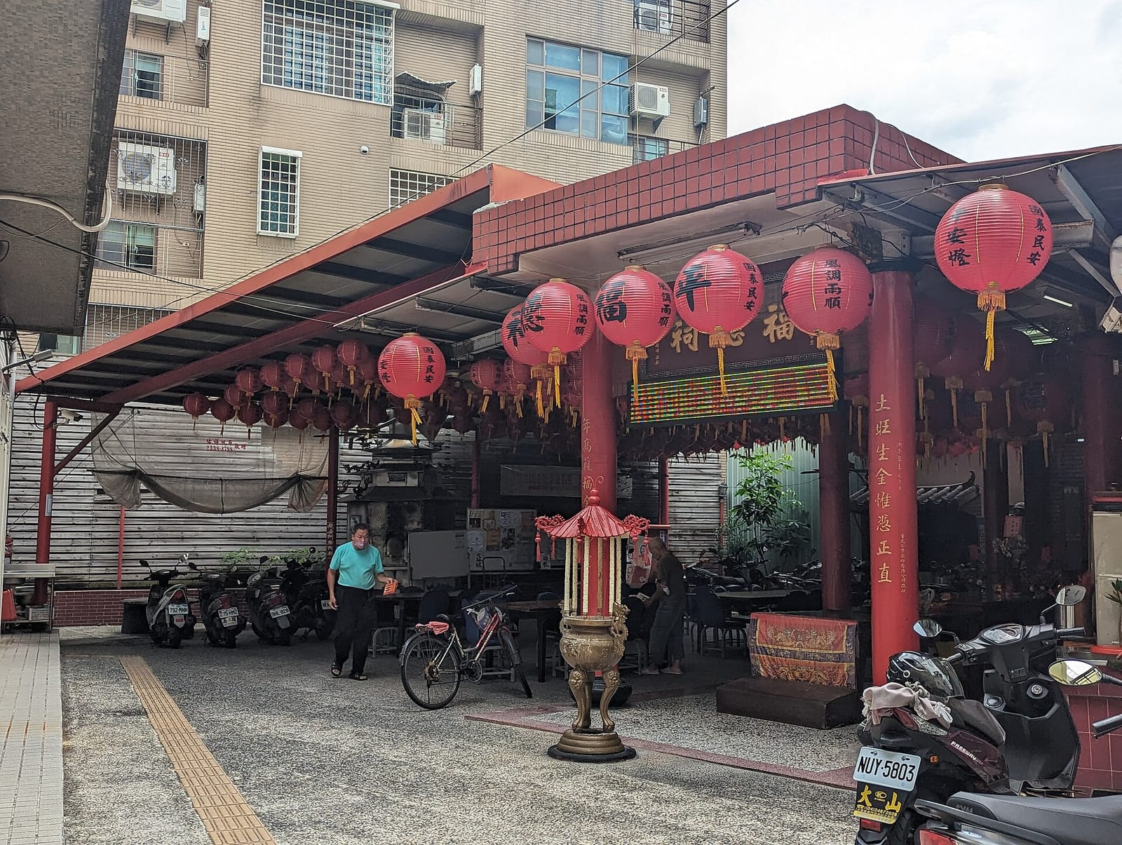 Manni Cafe 很多咖啡