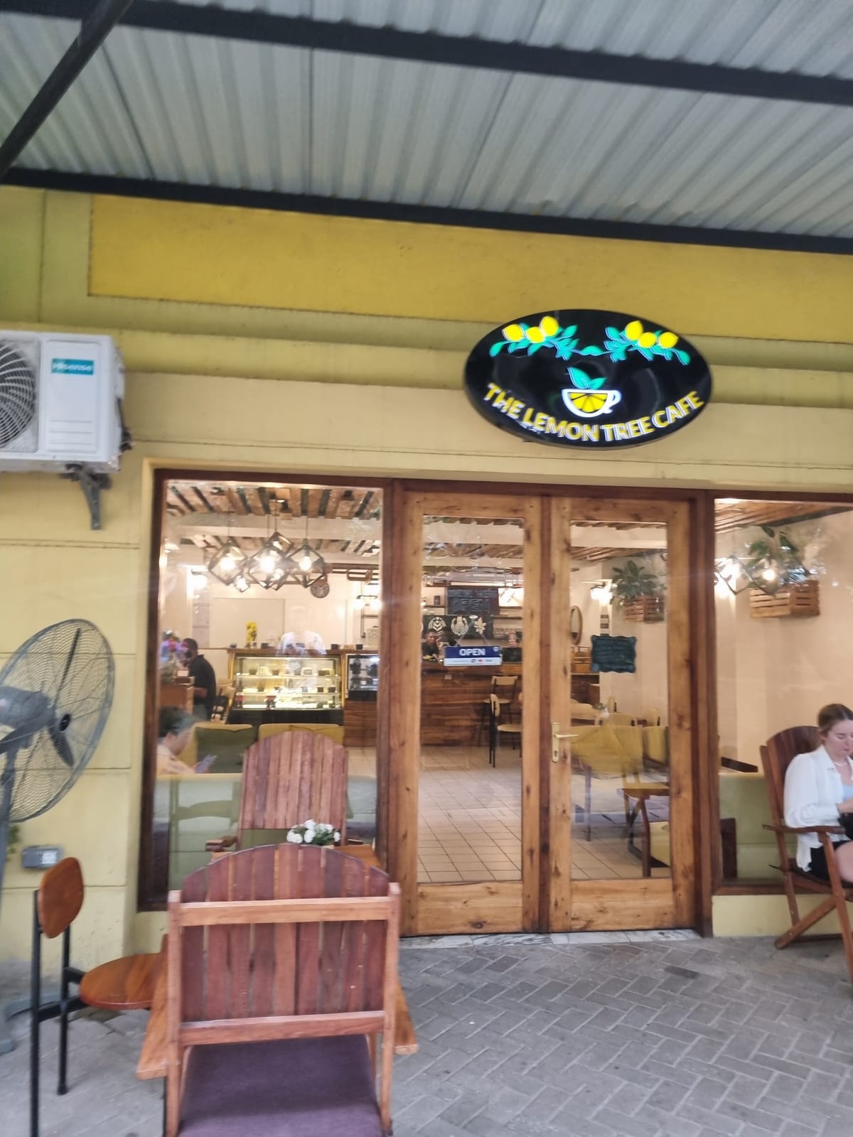 The Lemon Tree Café