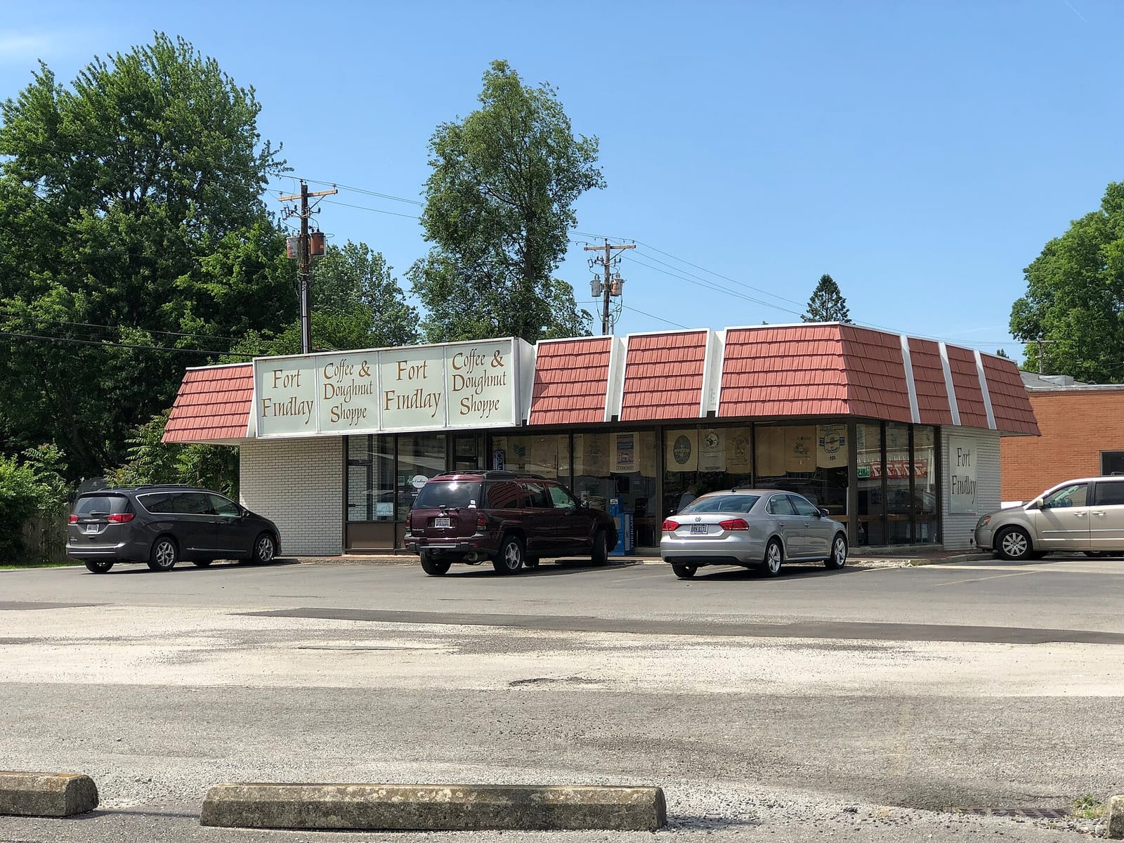 Fort Findlay Coffee & Donut Shoppe photo 3