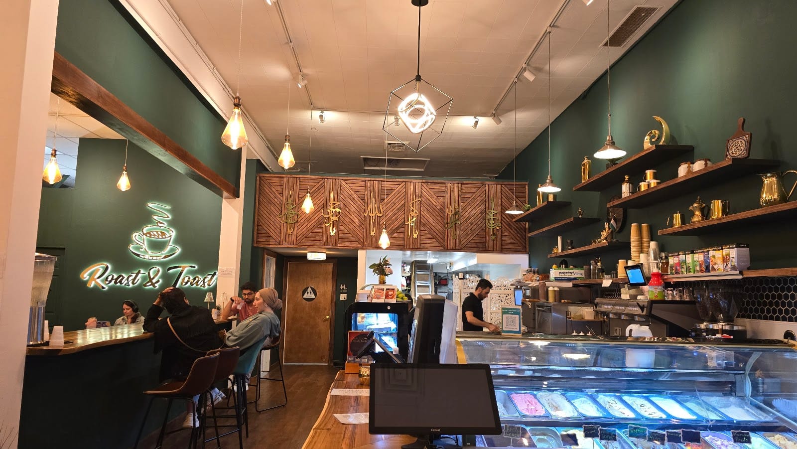Roast & Toast Cafe