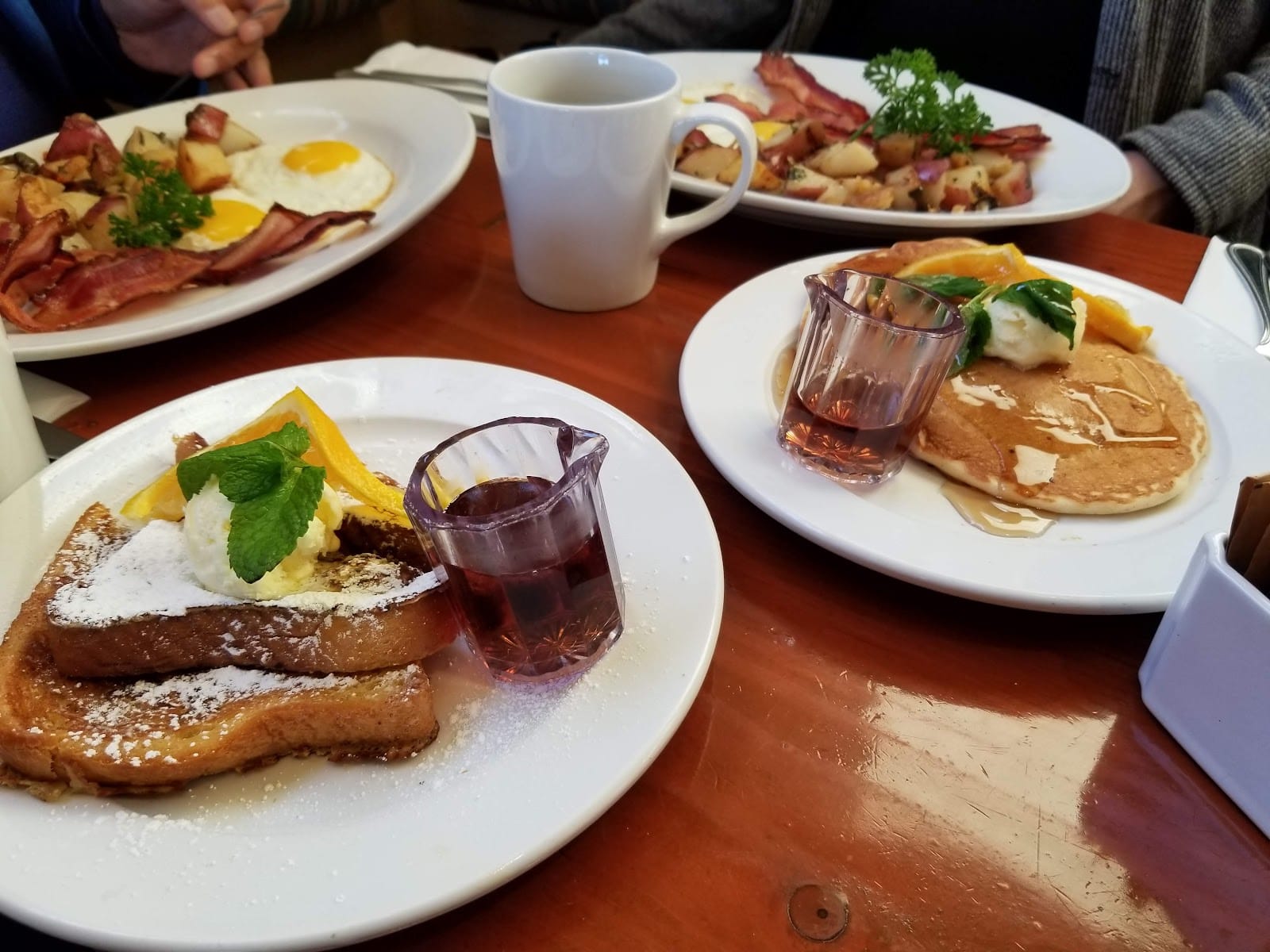 Wave Street Café