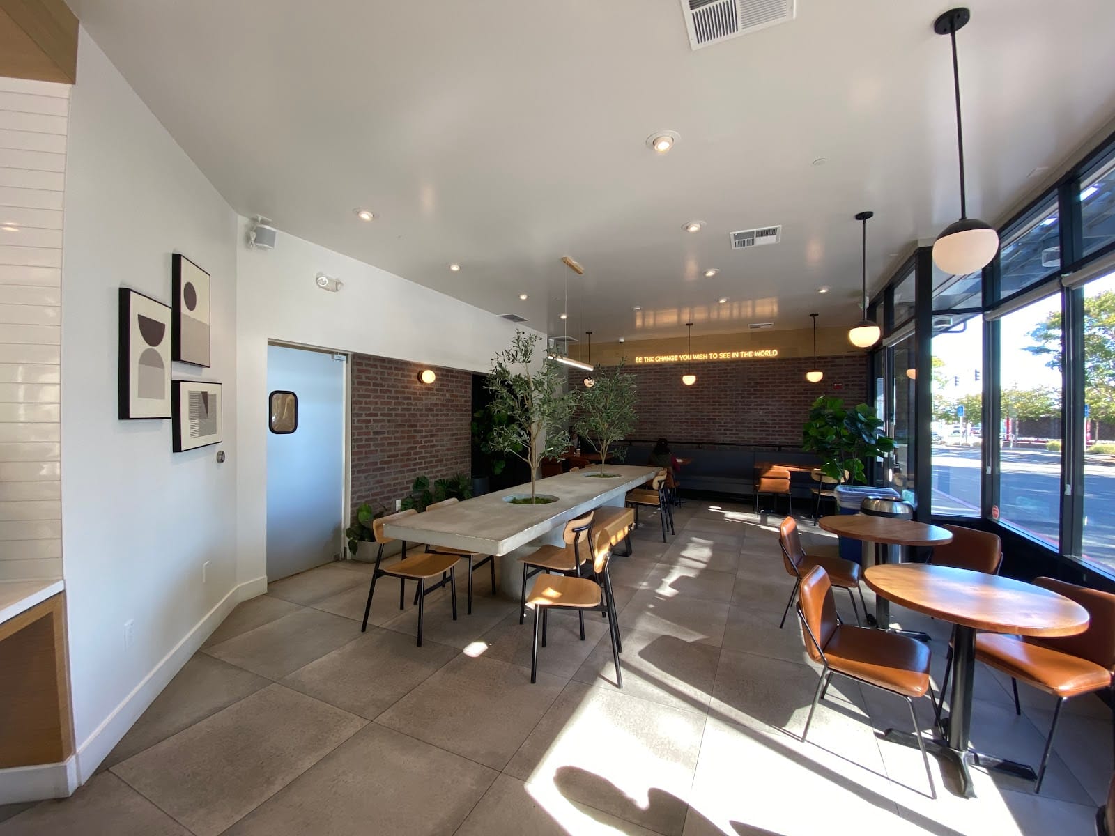 7 Leaves Cafe