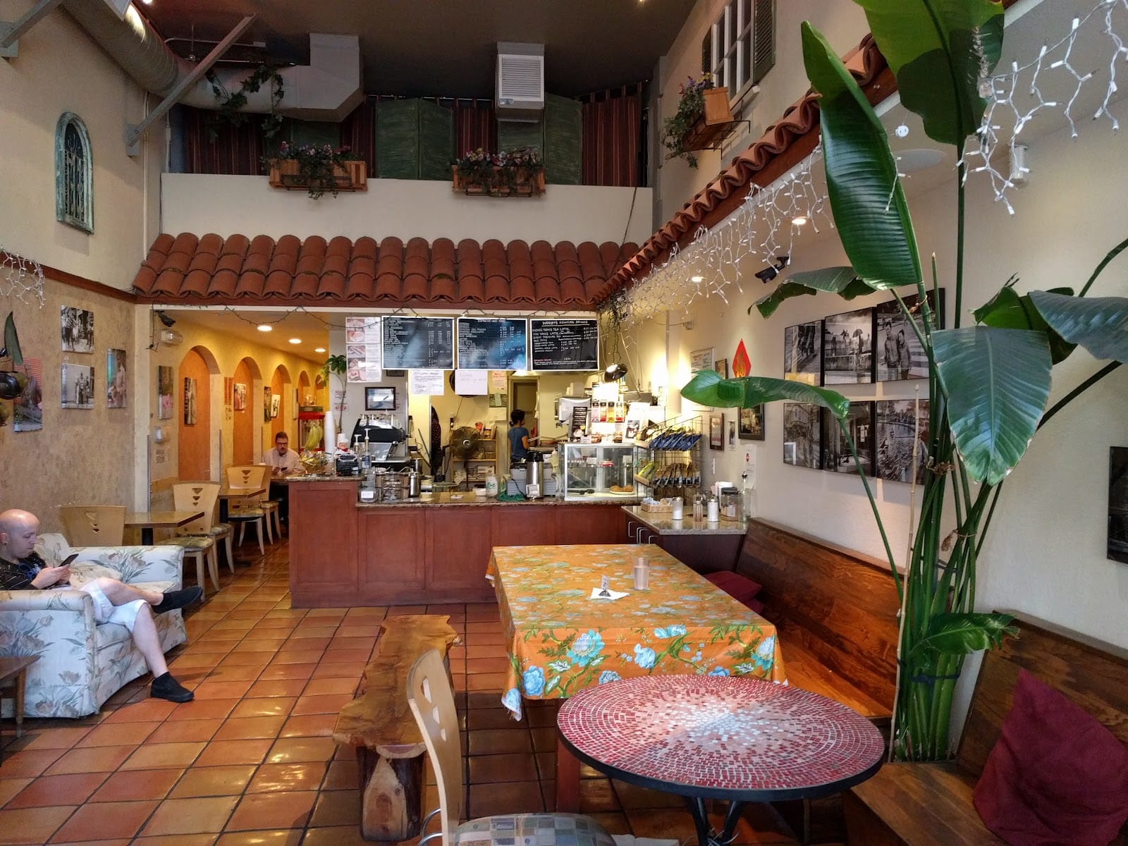 Woody's Cafe