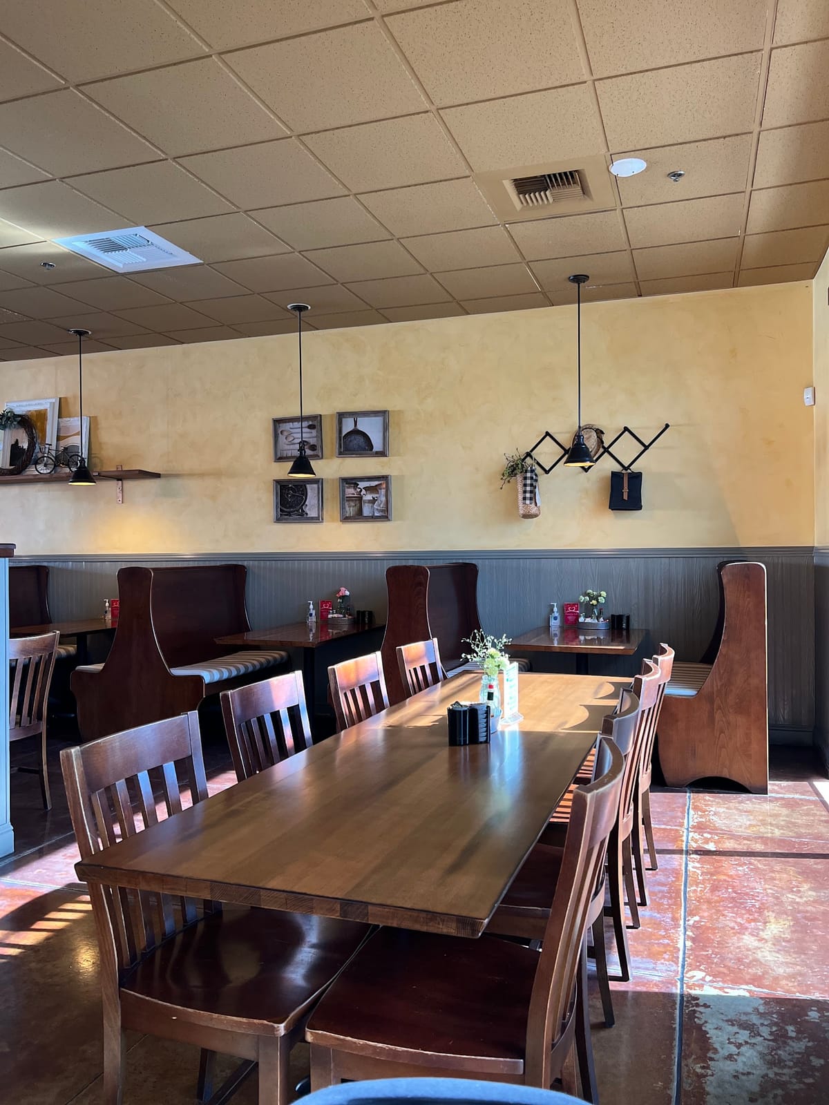 Jantz Café & Bakery