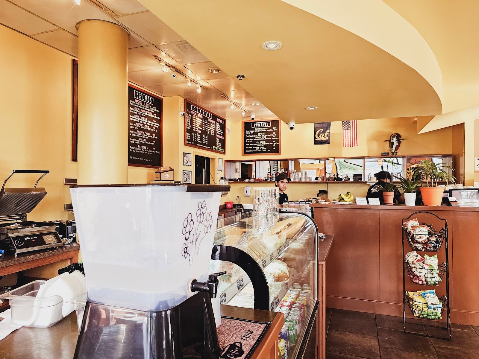 Helacio's Deli & Cafe