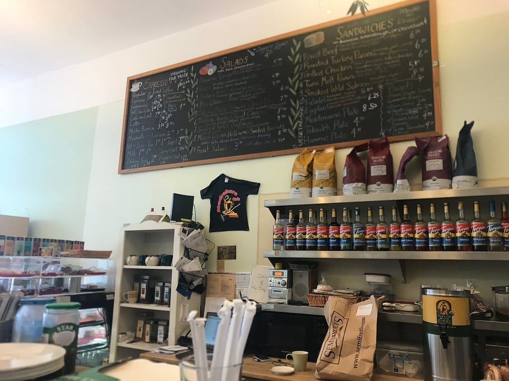 Mudrakers Cafe photo 3