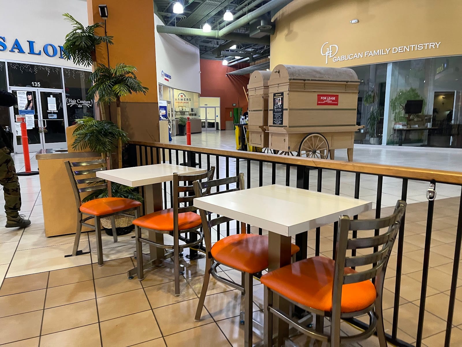 Aroma Coffee & Snacks