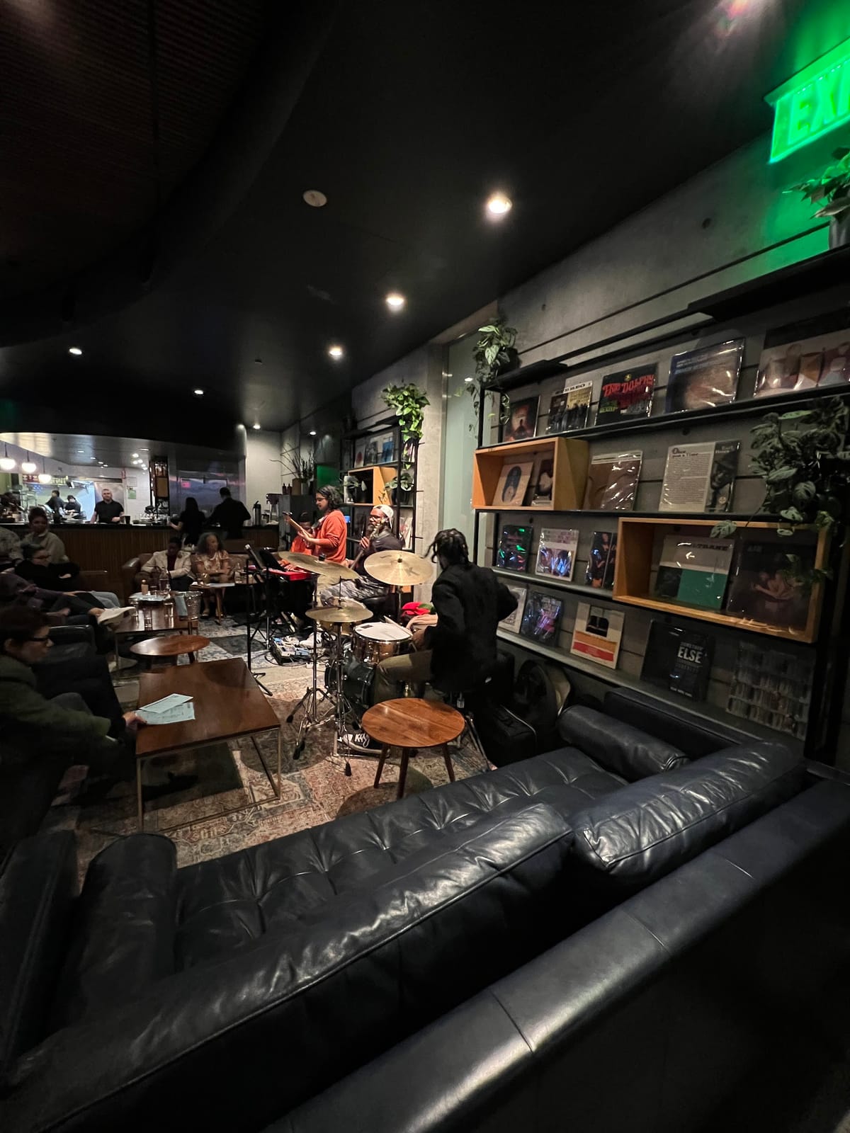 Nina's Cafe