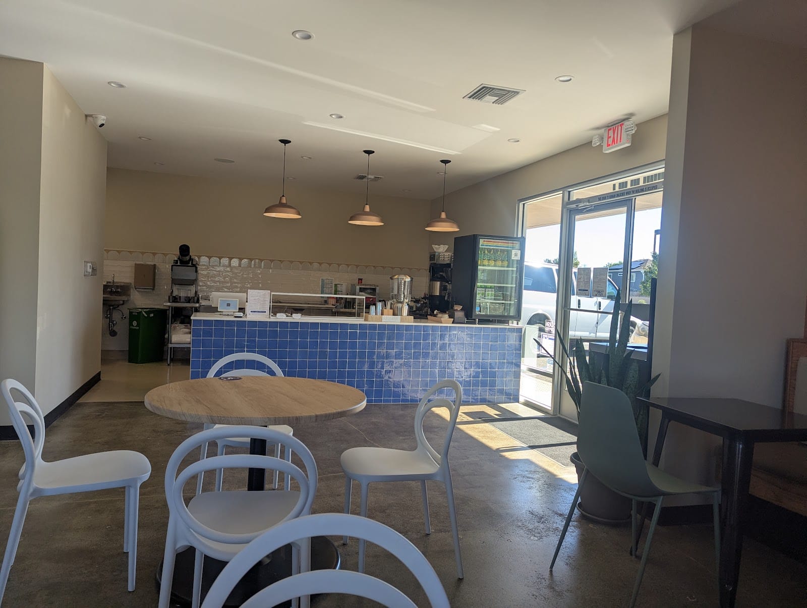 Salum Juice Bar, Cafe & Marketplace