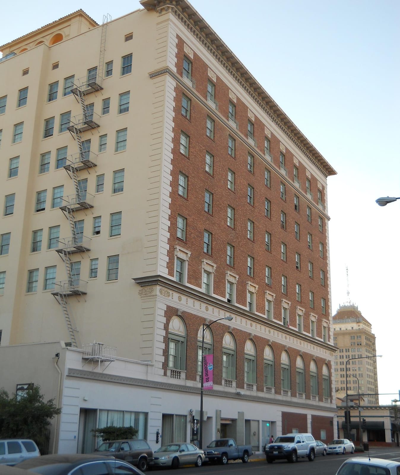 Downtown Oak photo 2