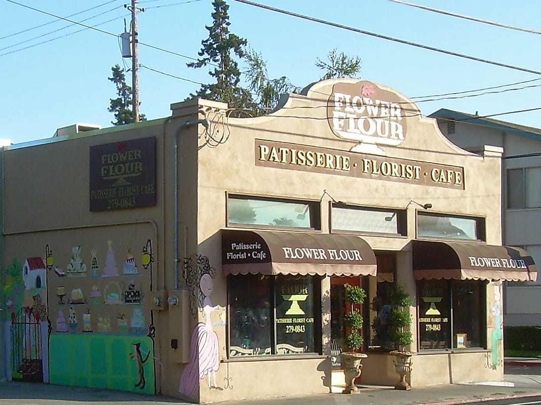 Paris Avenue photo 3
