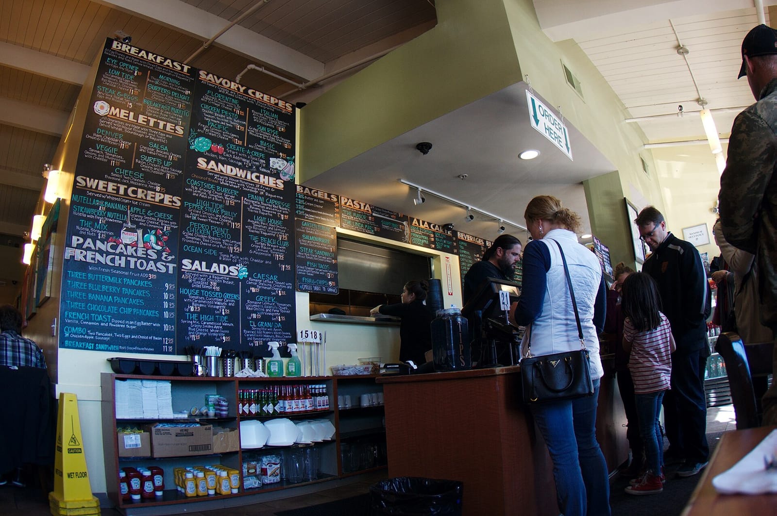 High Tide Cafe and Crepery photo 3