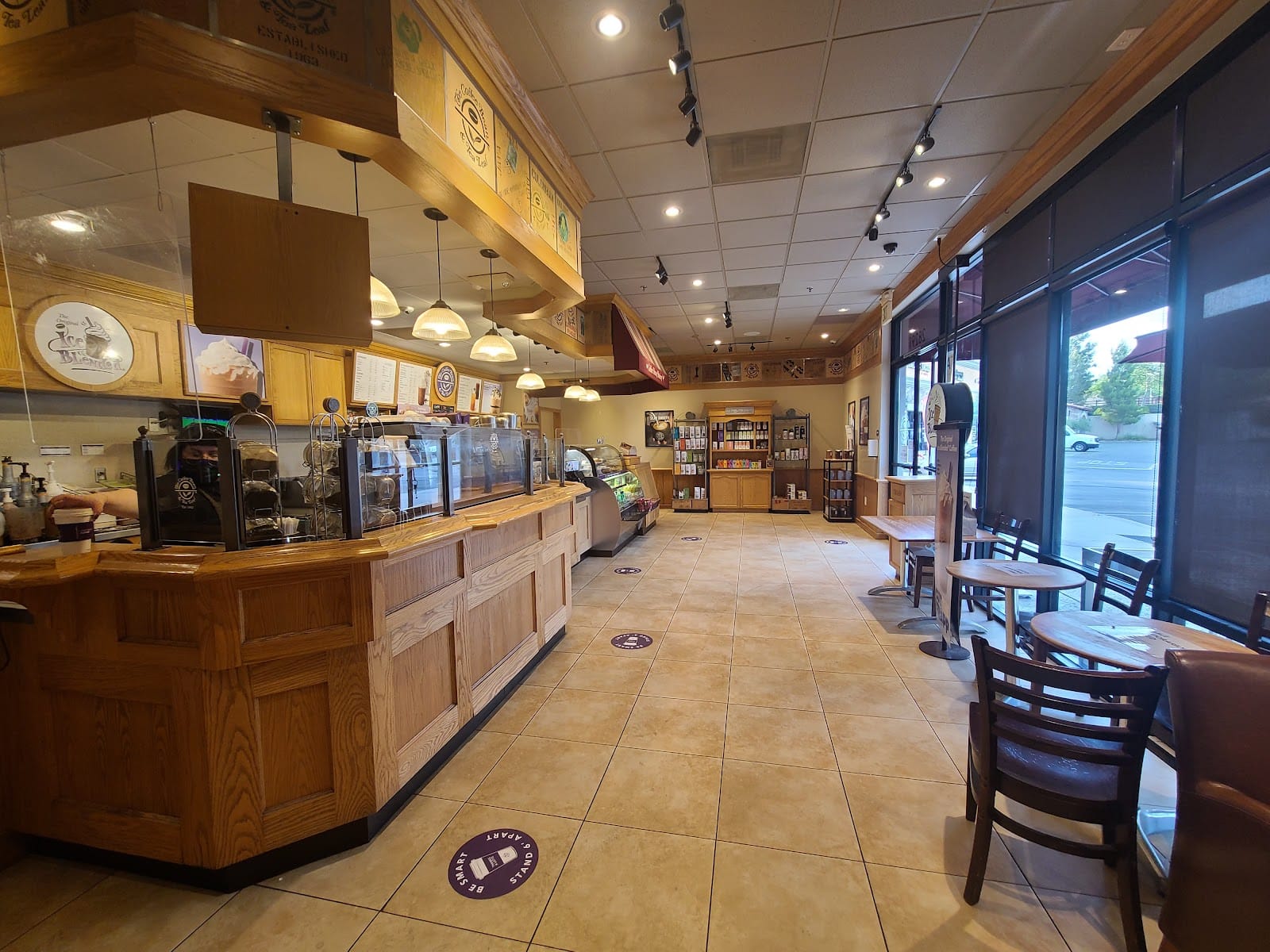 Coffee Been & Tea Leaf
