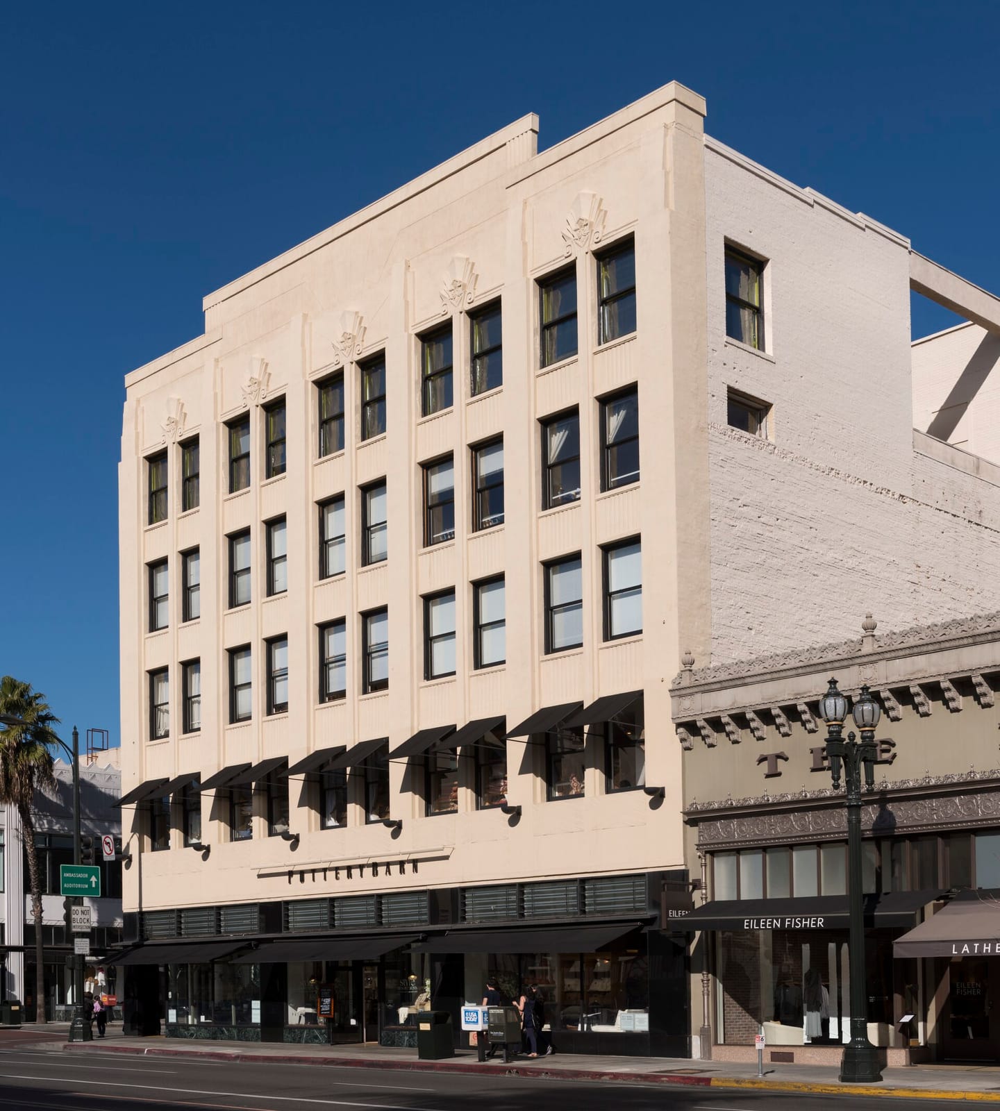 Blue Bottle Coffee