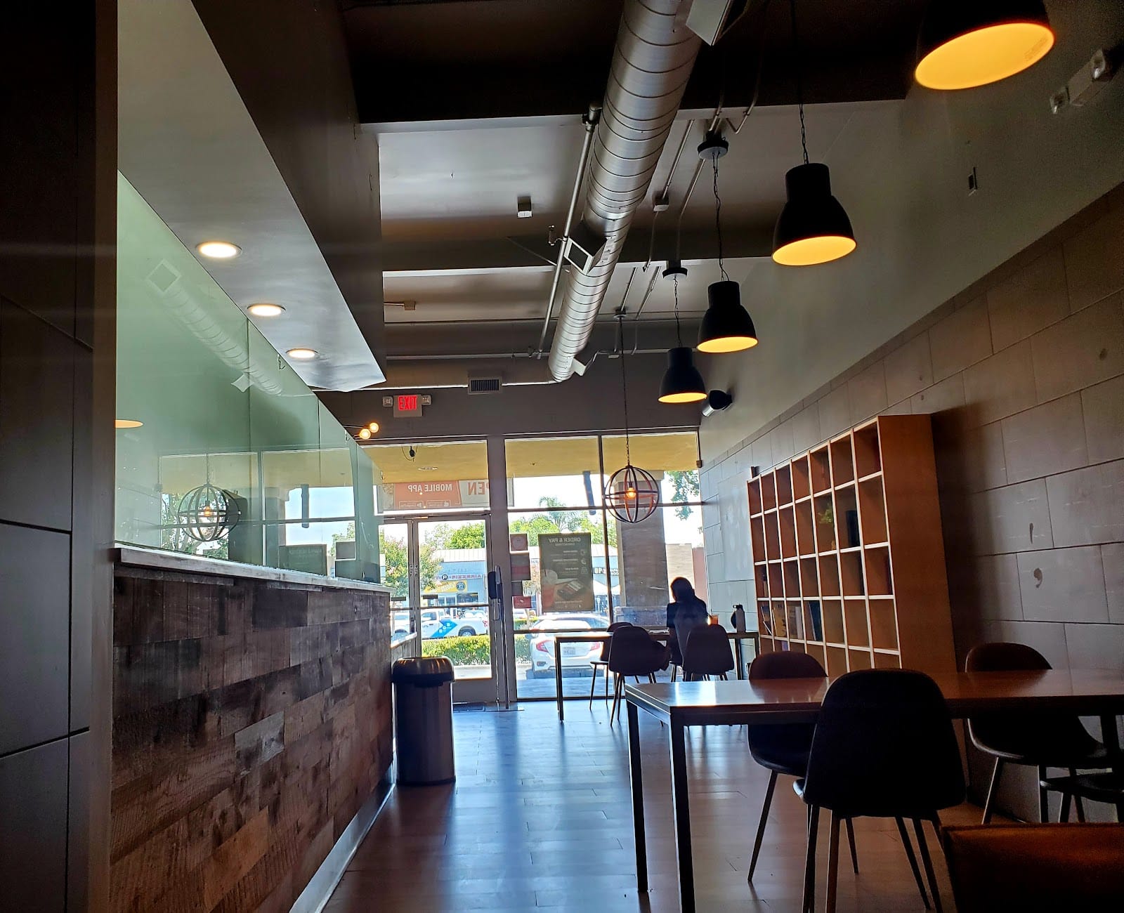 7 Leaves Cafe