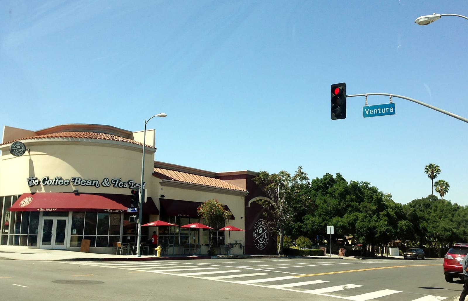 The Coffee Bean & Tea Leaf