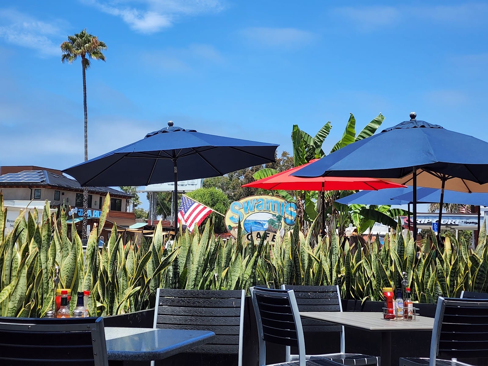 Swami's Cafe