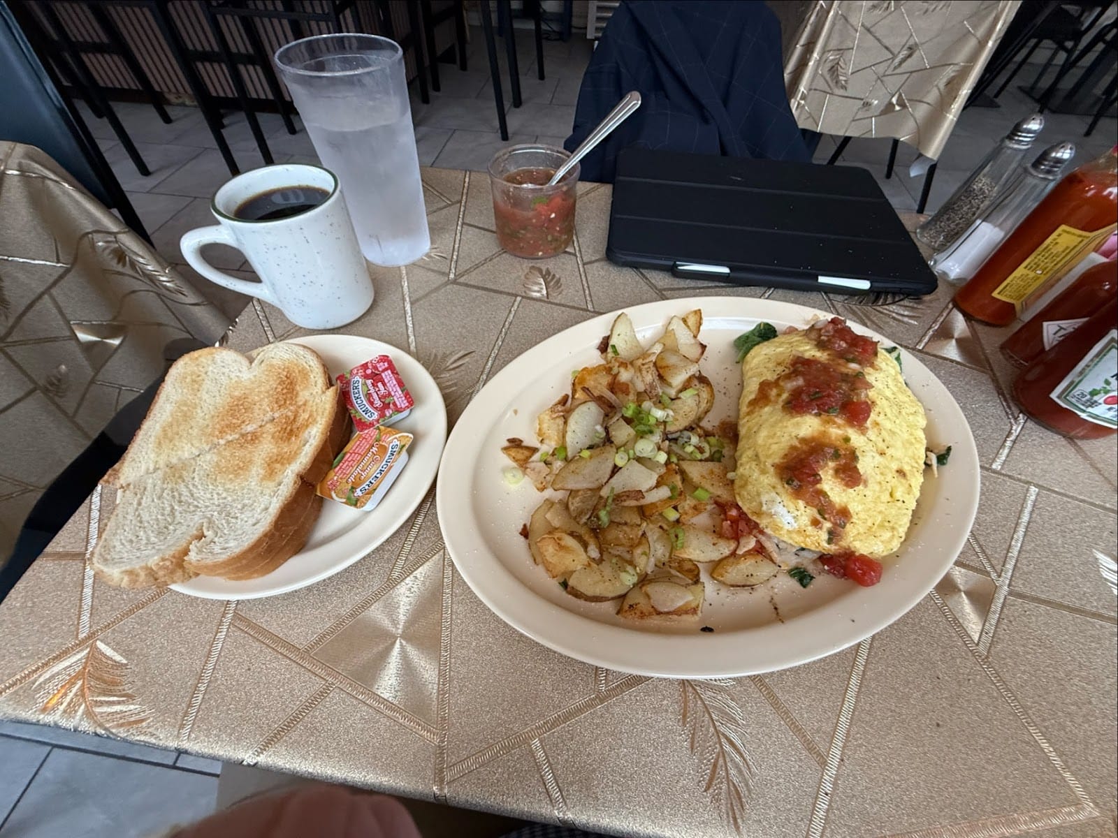 Luna's Cafe