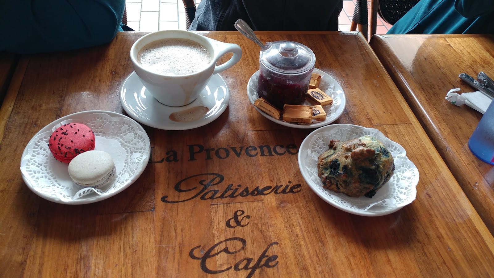 La Provence Patisserie & Cafe