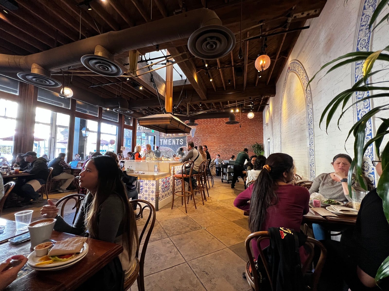 Urth Caffe
