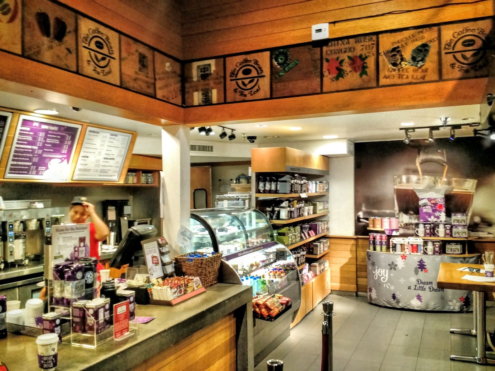 The Coffee Bean & Tea Leaf