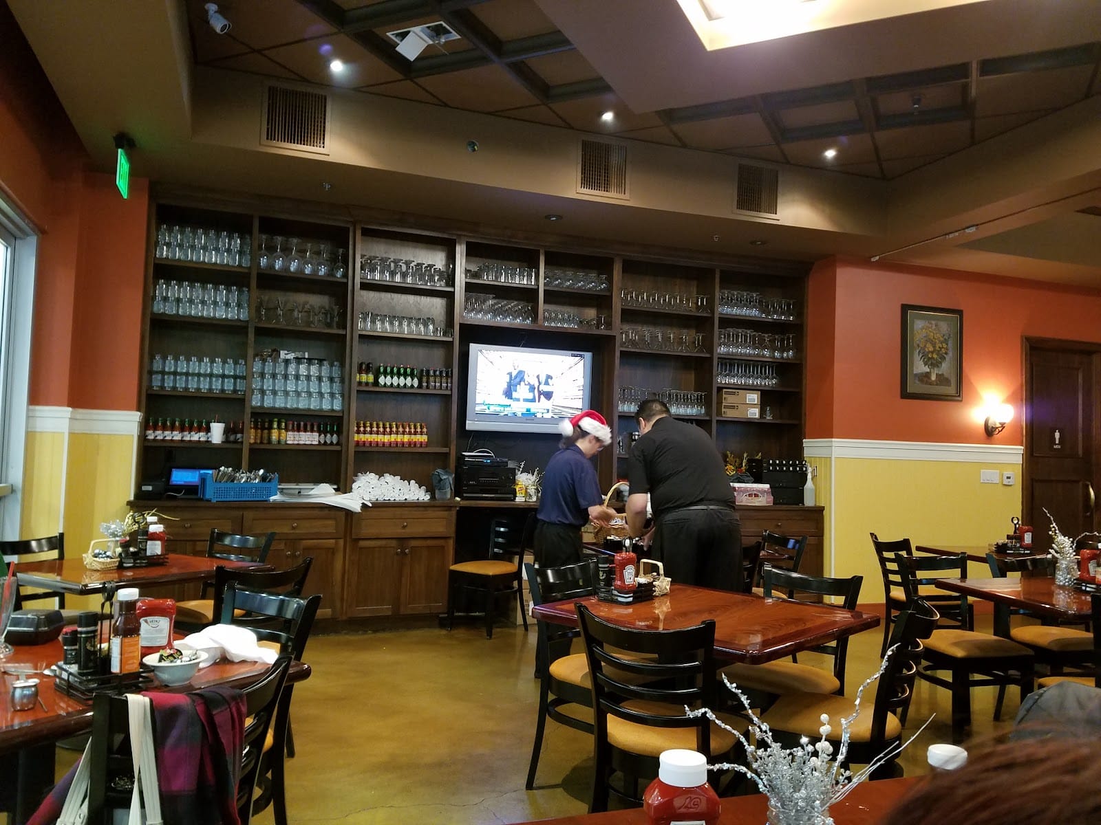 Broken Egg Cafe