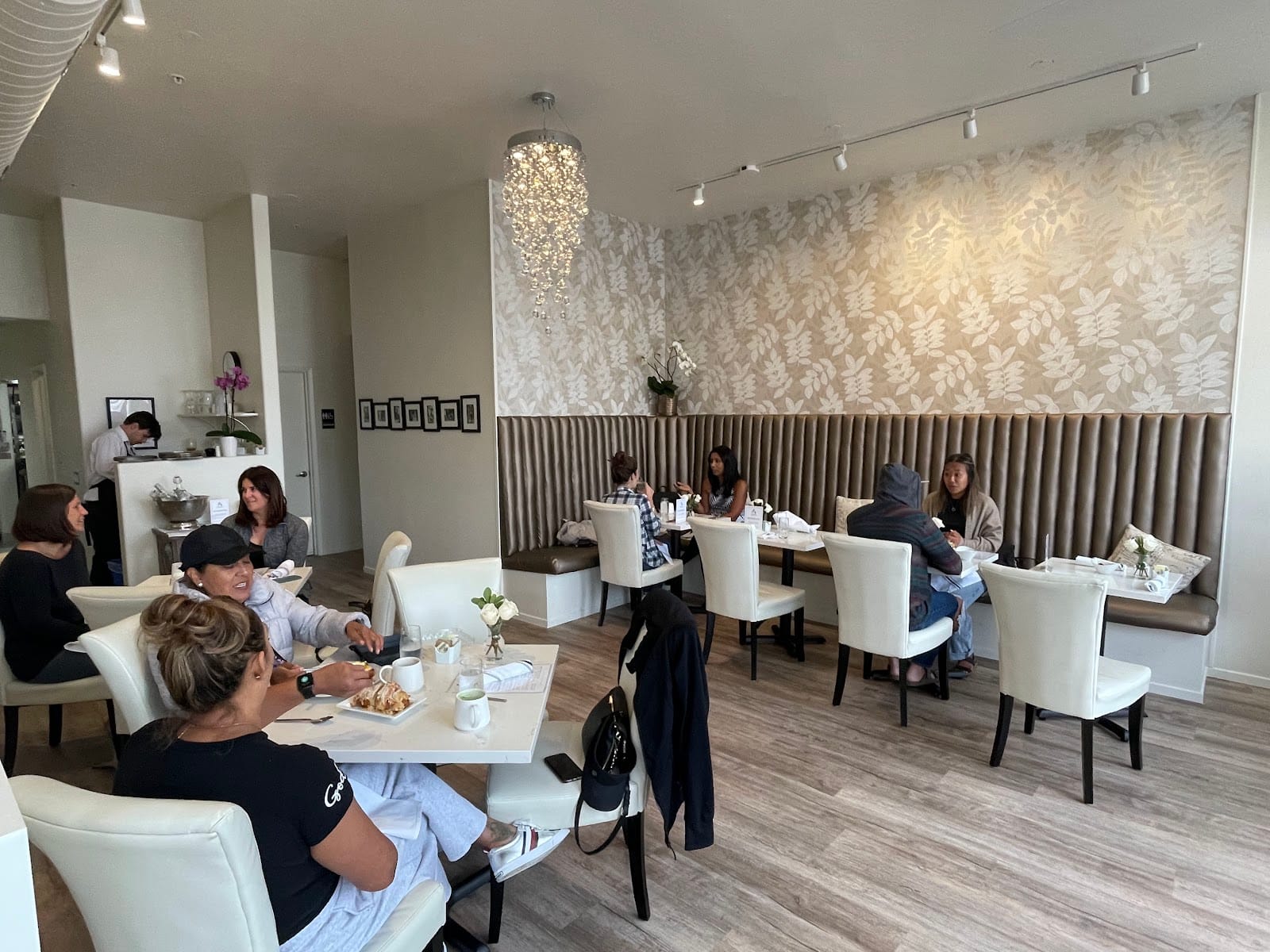 Alessia Patisserie & Cafe