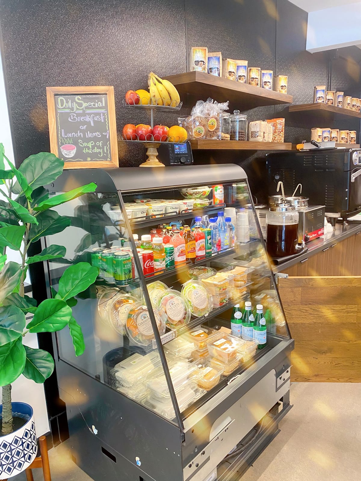 Hank's Cafe