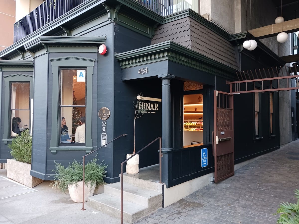 HINAR Dessert Bar & Café photo 2