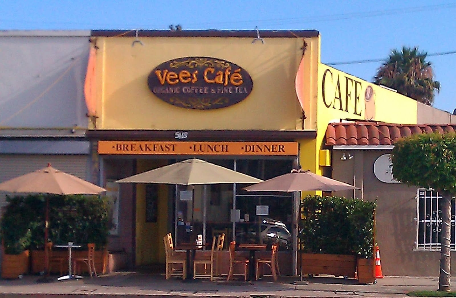 Vees Cafe
