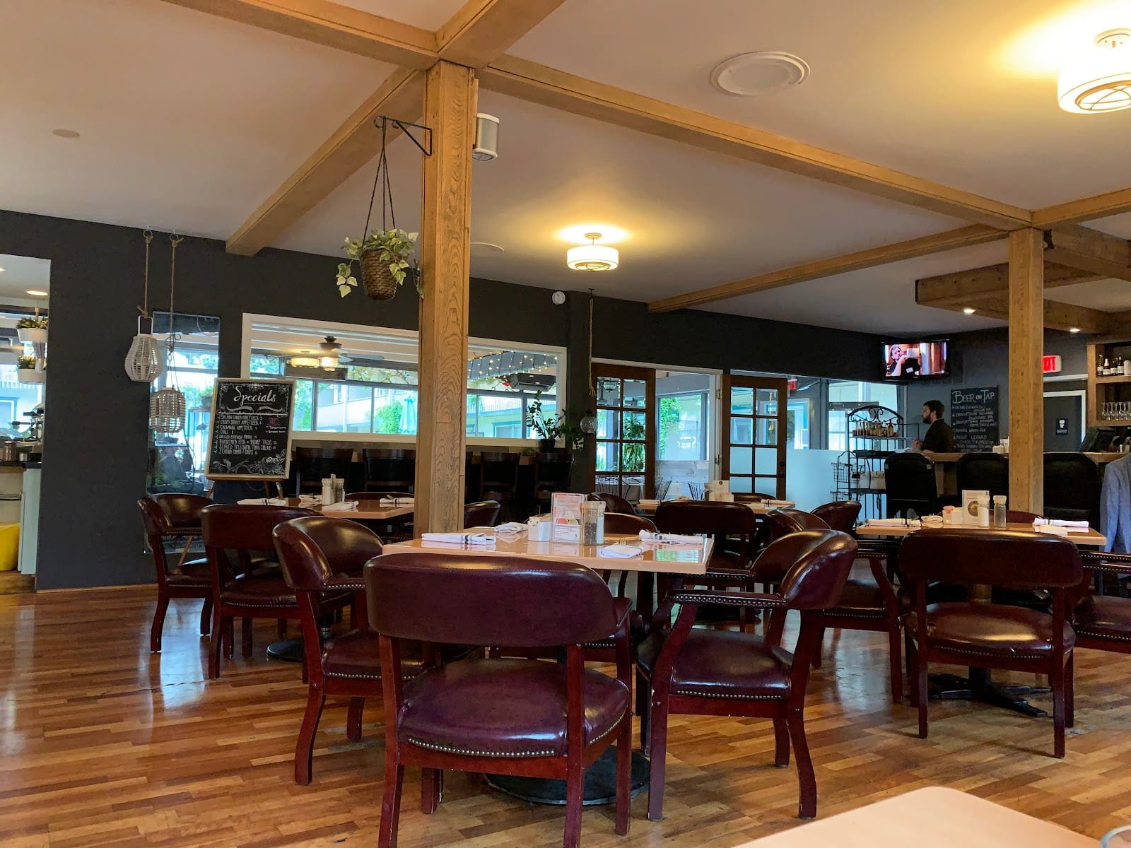 Live Oak Cafe