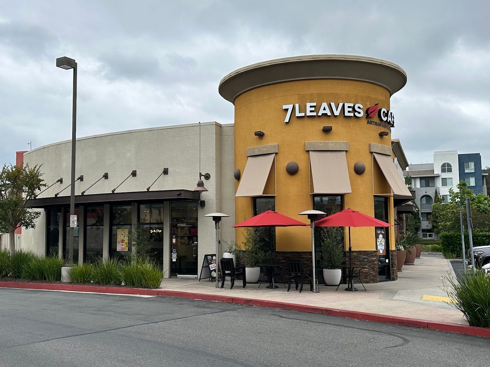 7 Leaves Cafe