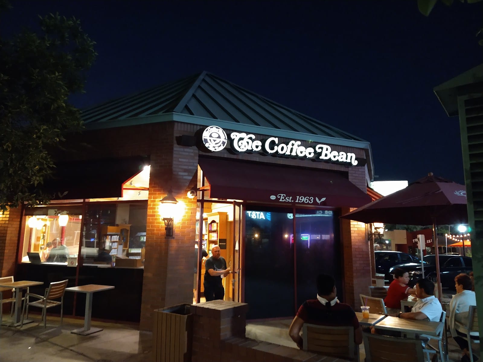The Coffee Bean & Tea Leaf