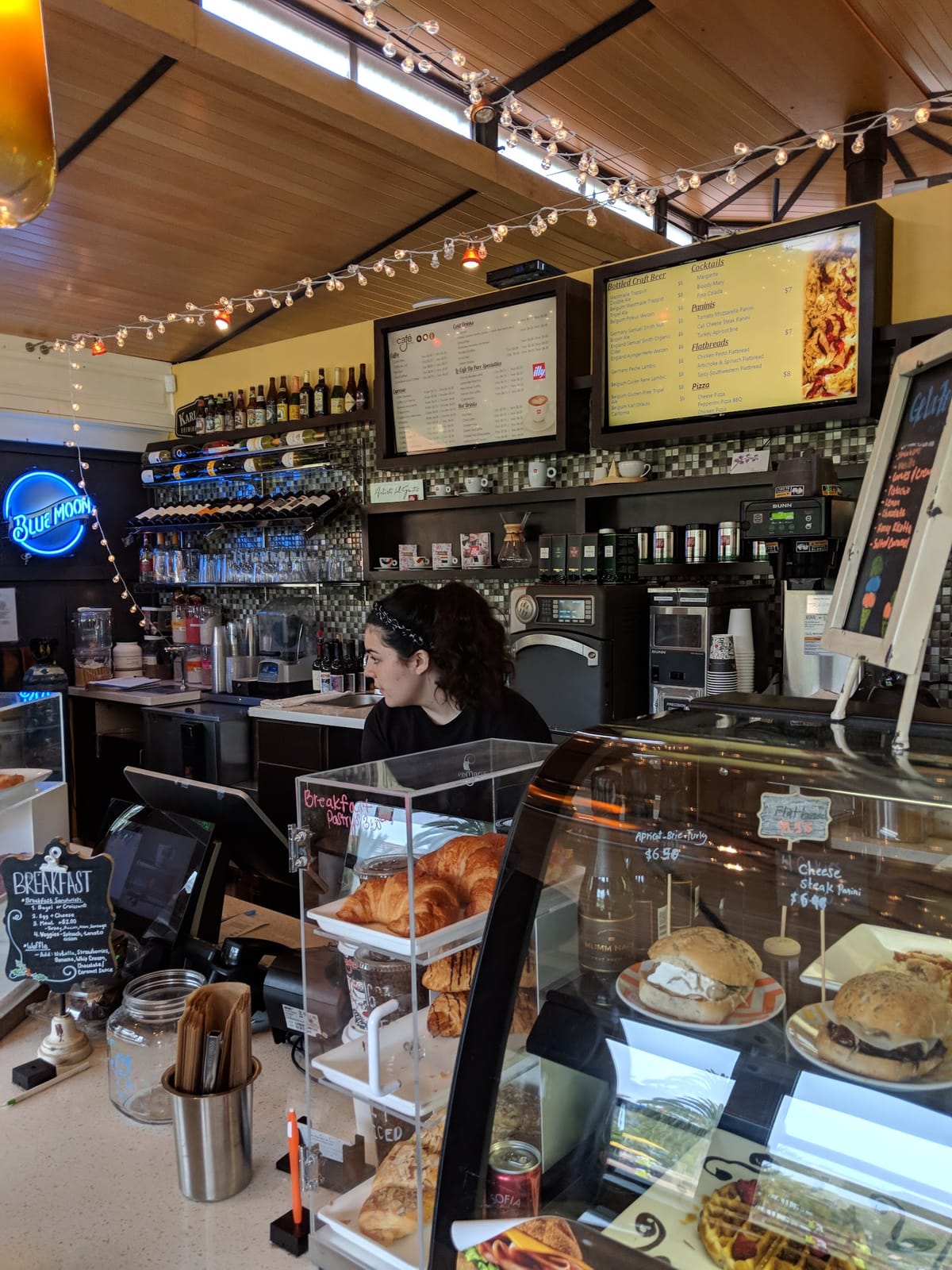 Le Cafe Du Parc