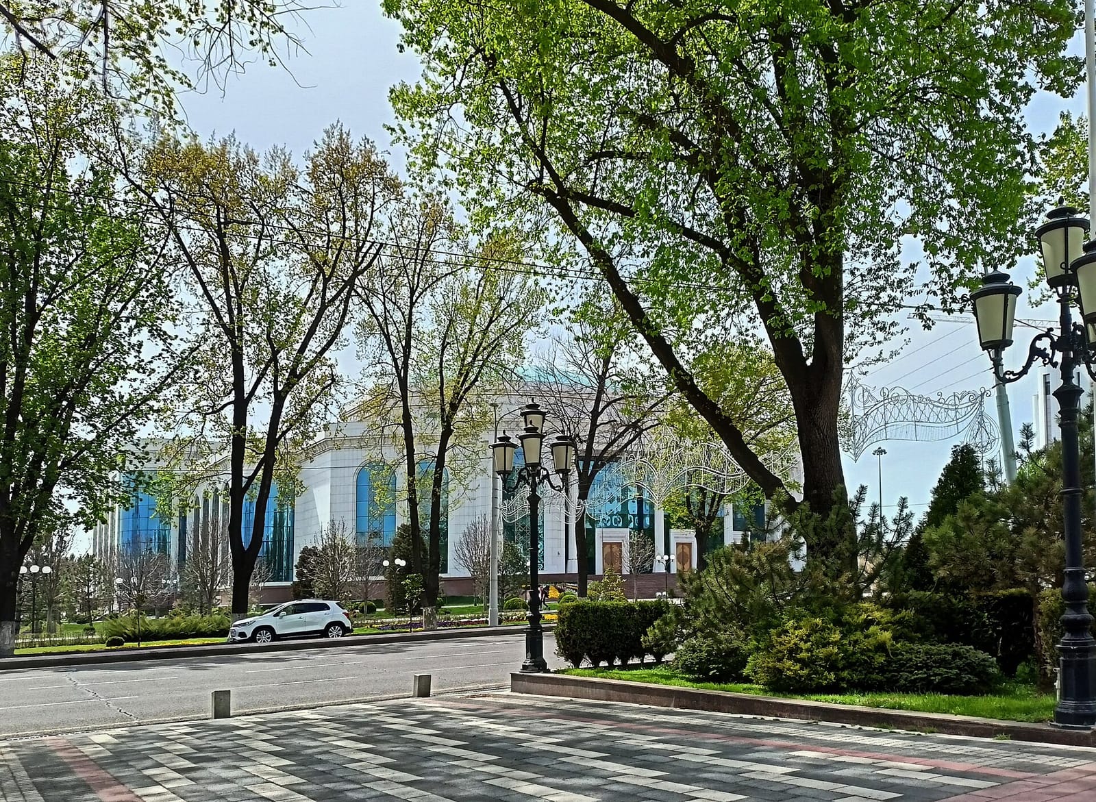 Aksu
