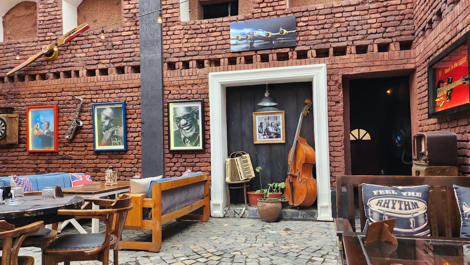 Blues Cafe