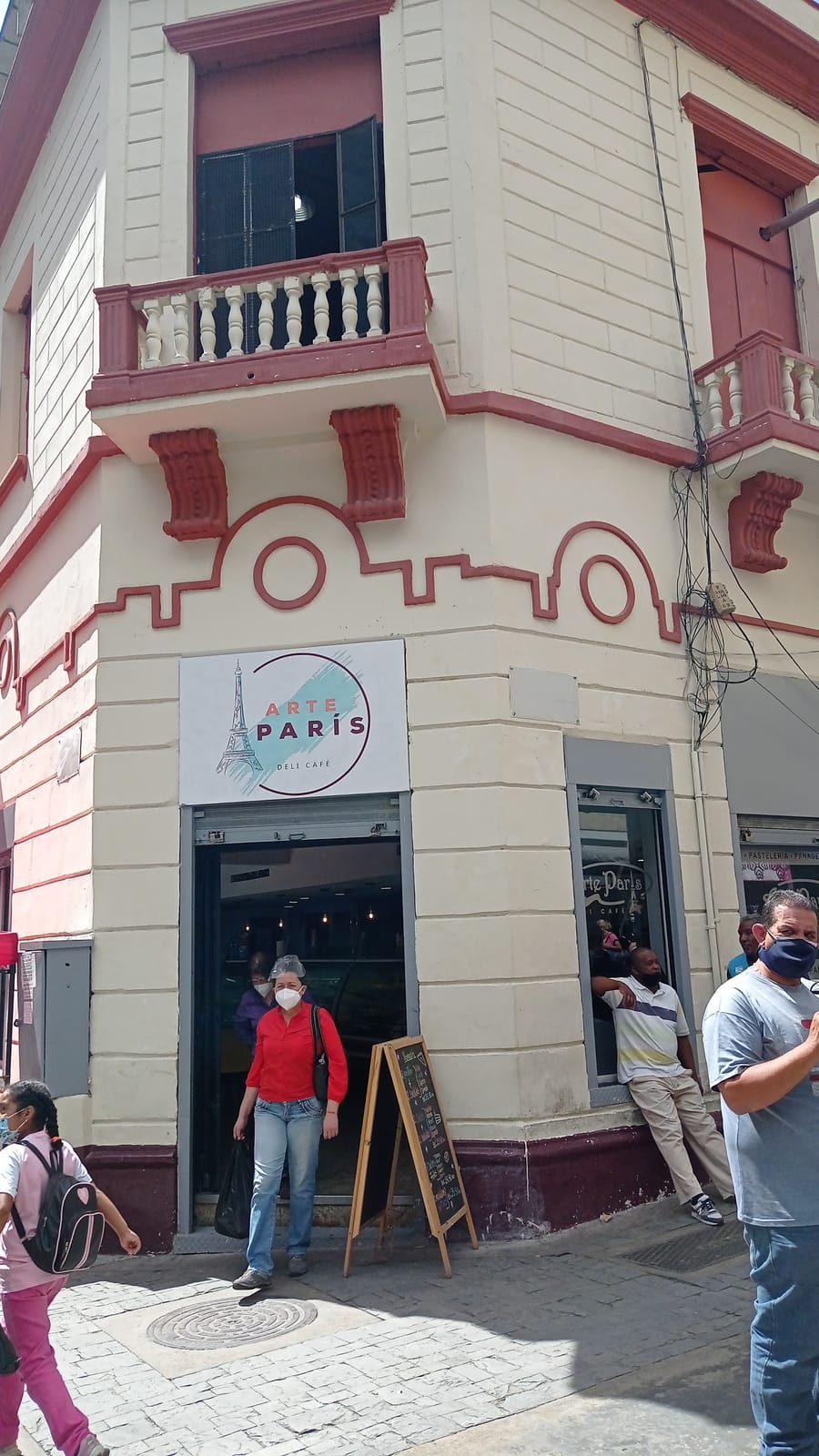 Arte París Deli Café