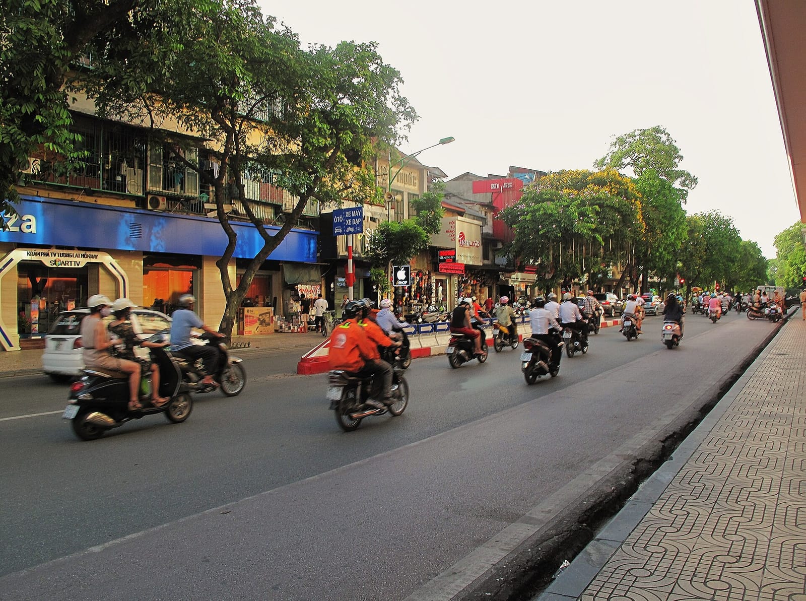 Cà Phê Hai Bốn