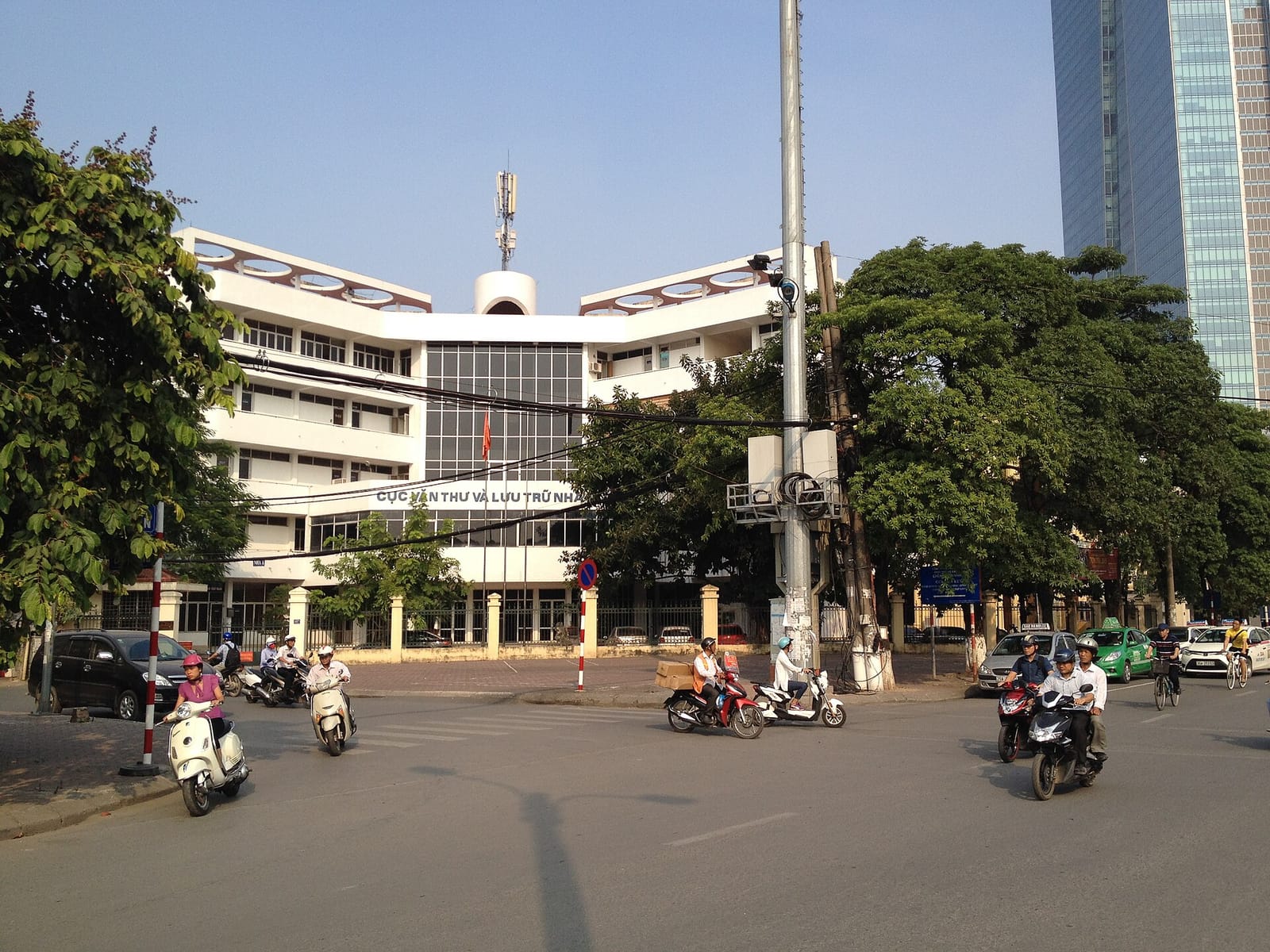 Nghiền cafe photo 2