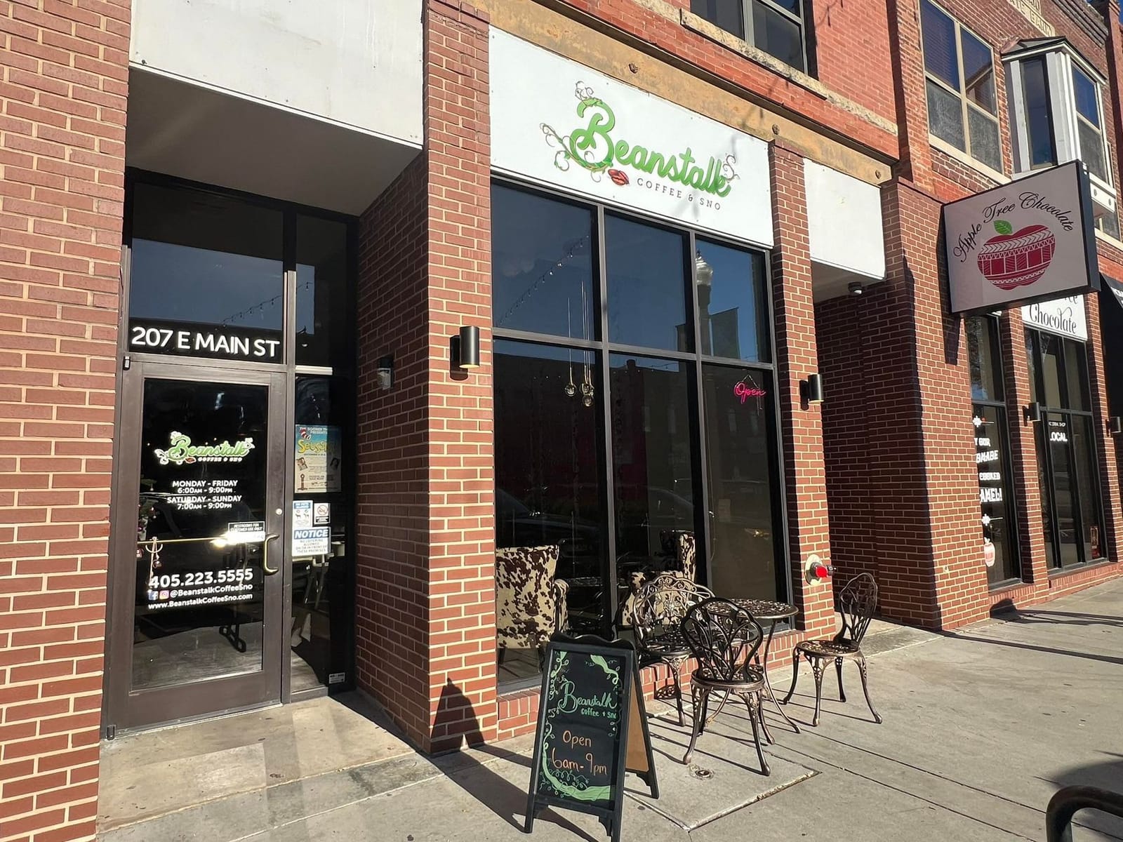 Beanstalk Coffee and Sno photo 2