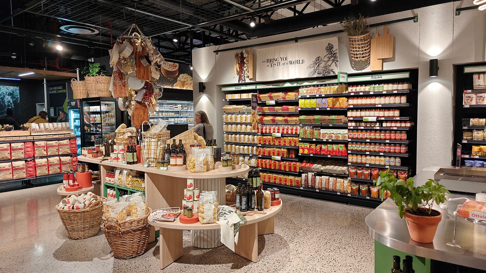 Woolworths Cafe Village Square photo 3