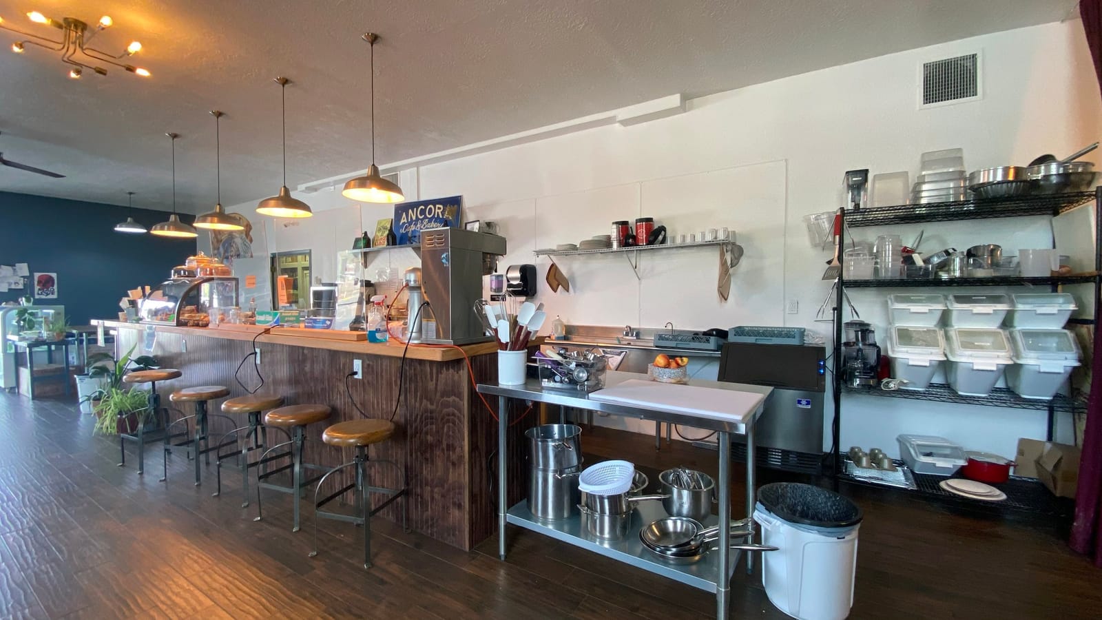 Ancora Cafe and Bakery photo 2
