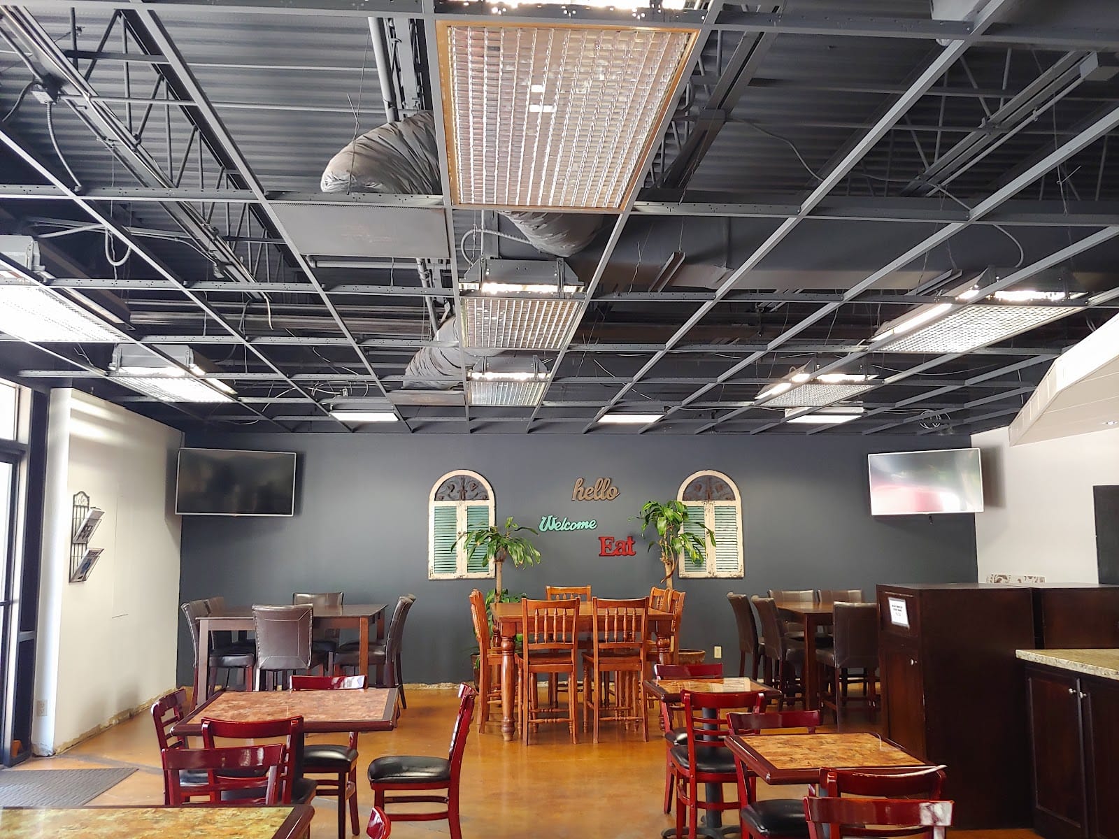 Plaza Cafe & Grill