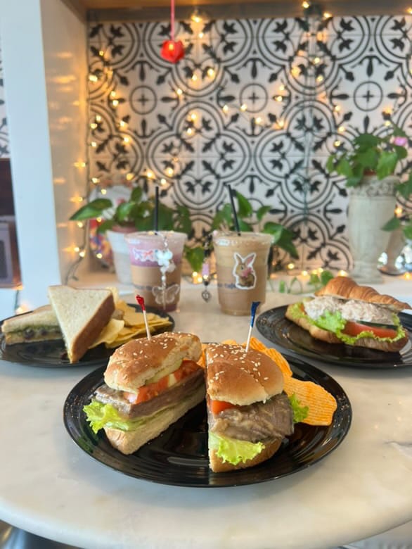 Central Bean Cafe
