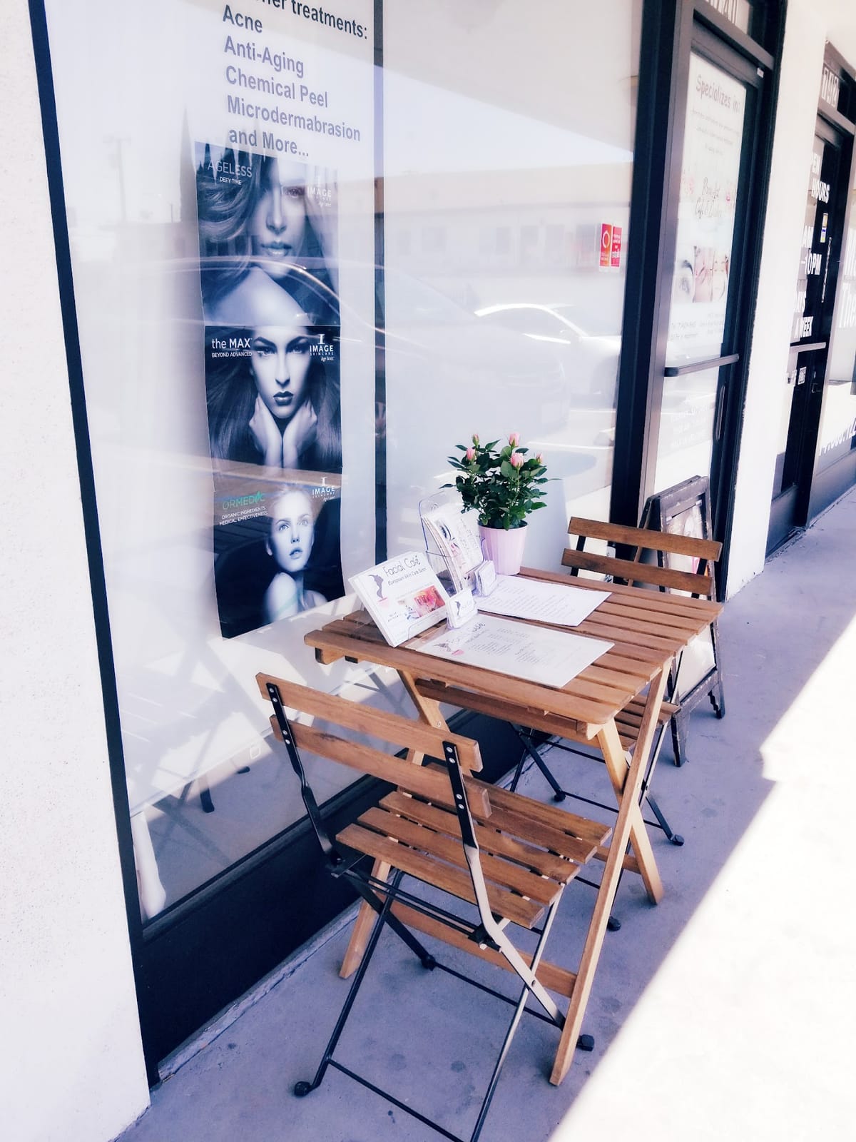 Brow Art Cafe & Lashes