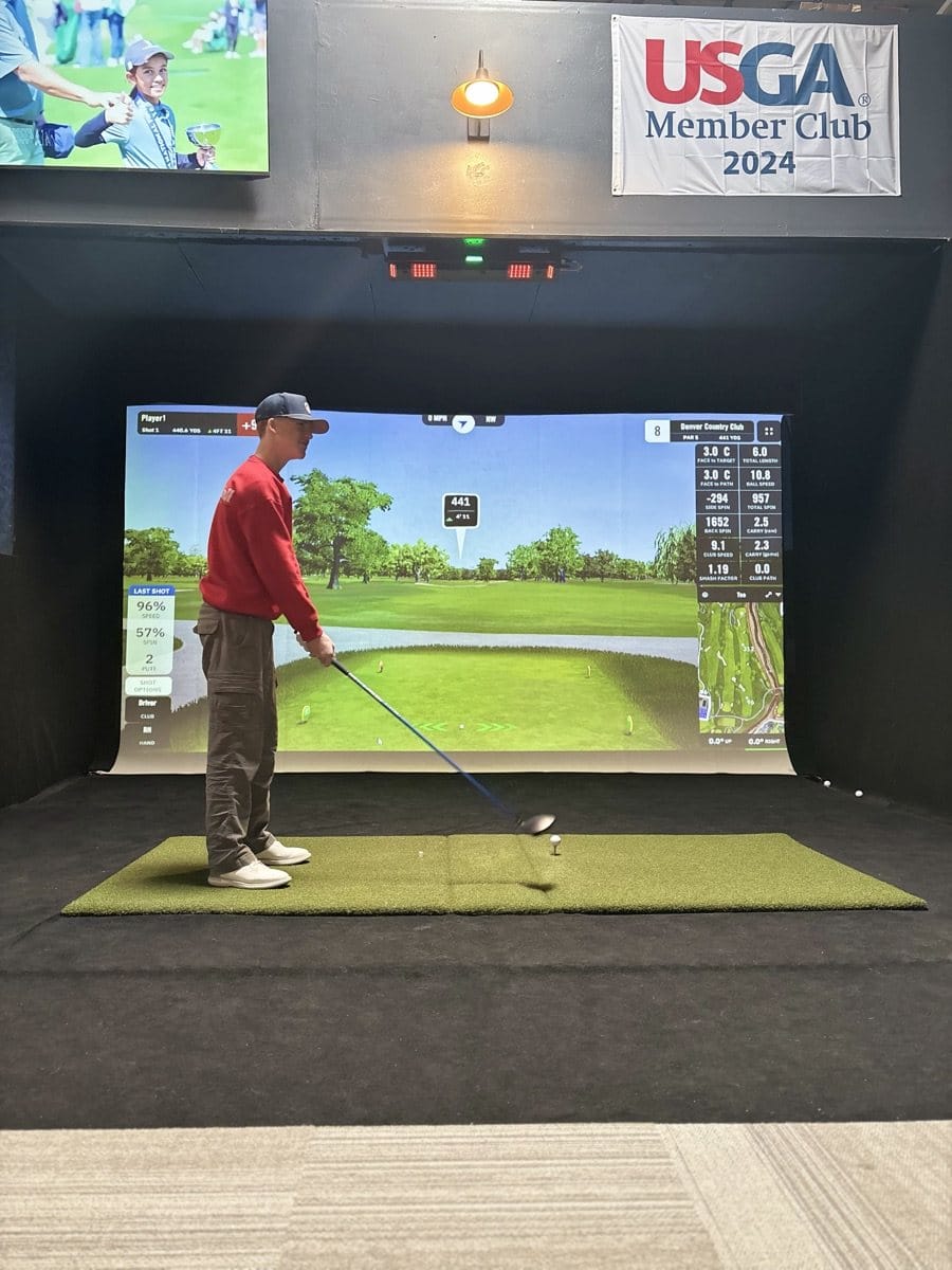 COR-Golf Cafe and Lounge photo 4